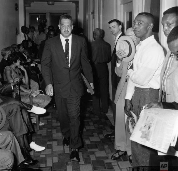 Future U.S. Supreme Court Justice Thurgood Marshall arrives at federal court in Little Rock 