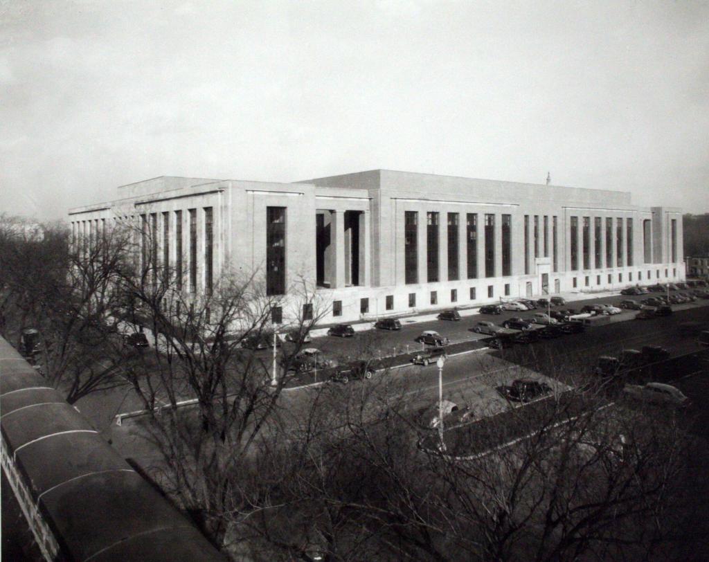 Wilbur J. Cohen Federal Building