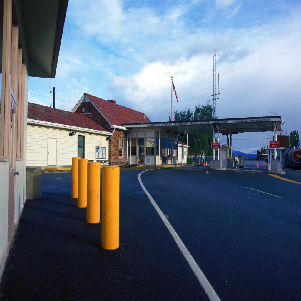 Photo of Oroville U.S. Border Station.