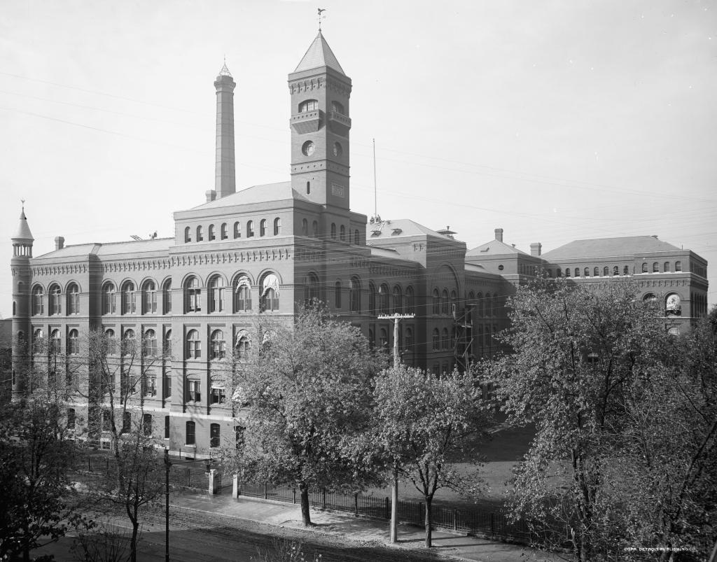 Sidney R. Yates Federal Building